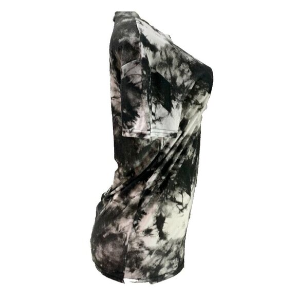 Disney S Tie-Dye Mickey Mouse & Minnie Mouse Pocket Graphic Short Sleeve Tee - Picture 3 of 6